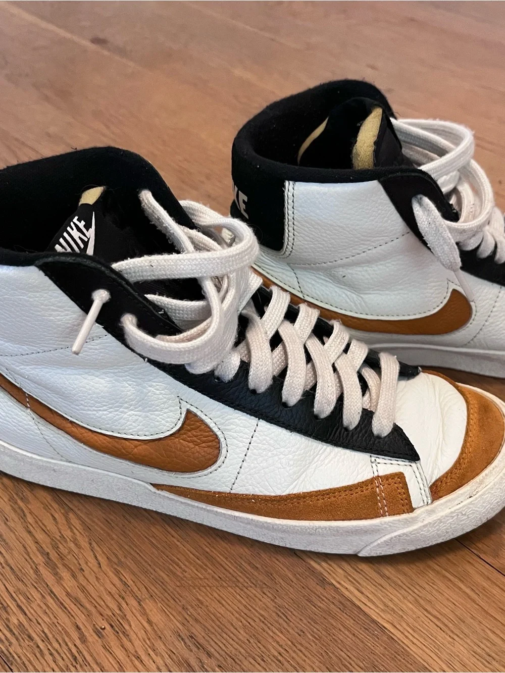 Nike Women's White Black Orange High-Top Sneakers
